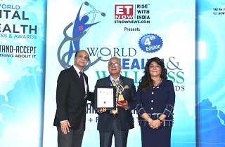 Sami-Sabinsa Group won the Best Nutraceutical Company award at Economic Times World Health & Wellness Congress & Awards. Mr. Anand Kumar, CEO, Sami Direct, received the award from Dr. Sanjay Muthal, CEO, Kontempore Leadership Solutions and Services and Dr. Tarita Shankar, Chairperson, Indira Group of Institutes.
